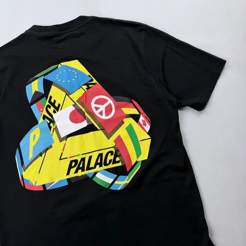[BUNJANG] Palace Tri-Flag Short Sleeve T-shirt / 팔라스 트라이플래그 반팔 티셔츠