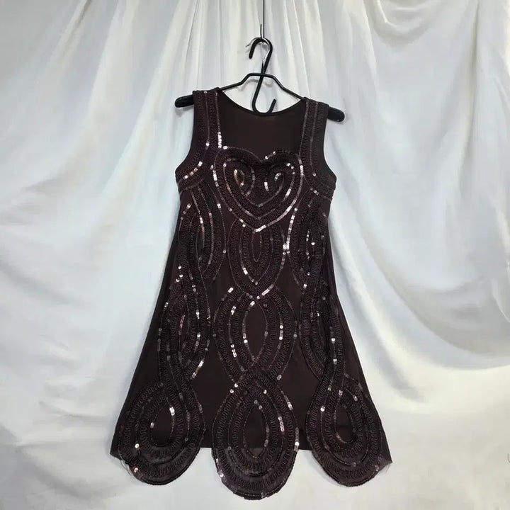 [BUNJANG] Brown Sequin Embellished Sleeveless Top / 브라운여성민소매나시 스팽글 장식F