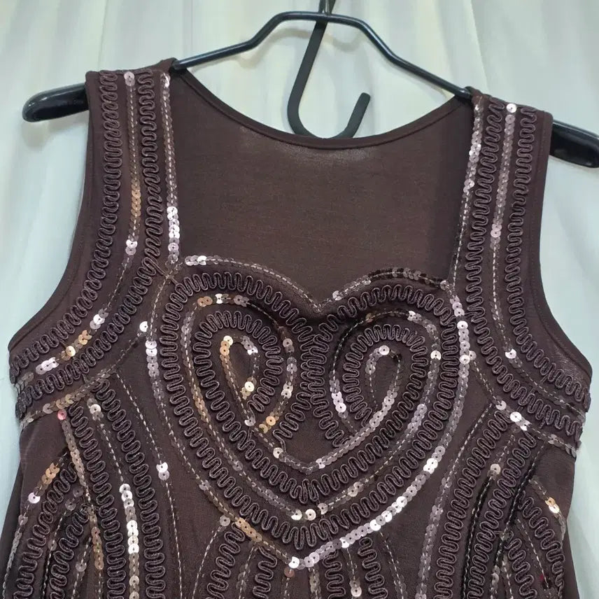 [BUNJANG] Brown Sequin Embellished Sleeveless Top / 브라운여성민소매나시 스팽글 장식F