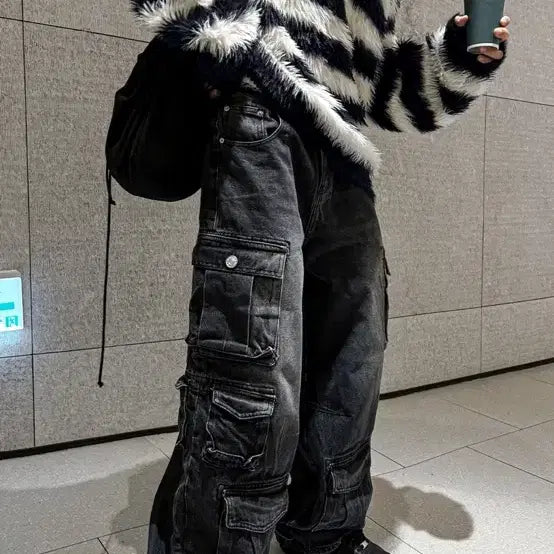 [BUNJANG] KOSIHARU Pigment Multi Cargo Denim Pants / 코시하루 피그먼트 멀티 카고 데님 팬츠