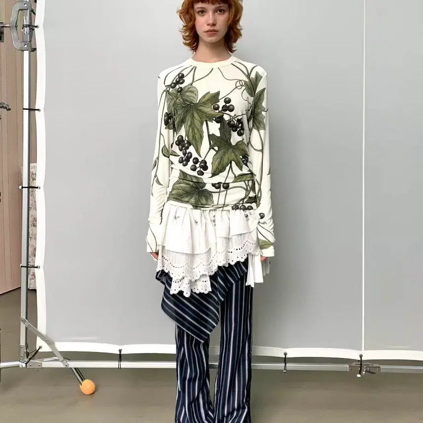 [BUNJANG] YOSHUYUKI Grape Print Crew Neck Long Sleeve Tee / YOSHUYUKI 요슈유키 포도 프린트 크루넥 롱슬리브 티