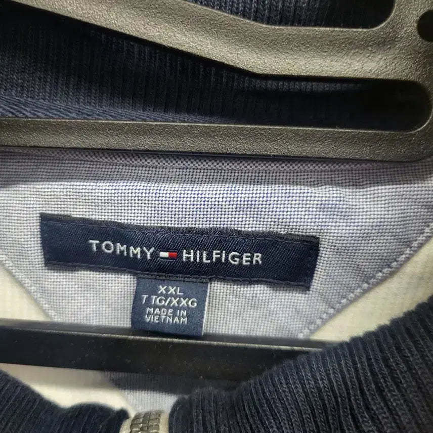 [BUNJANG] Tommy Hilfiger White Half-Neck Sweatshirt / 타미힐피거 화이트 하프넥 맨투맨xxl
