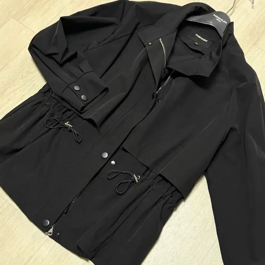[BUNJANG] Valleydgirl Black Windbreaker Jacket / Valleydgirl 블랙 바람막이 자켓 90-100