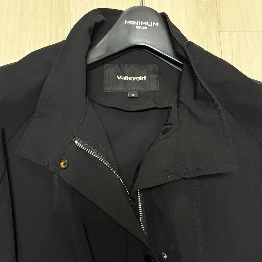 [BUNJANG] Valleydgirl Black Windbreaker Jacket / Valleydgirl 블랙 바람막이 자켓 90-100