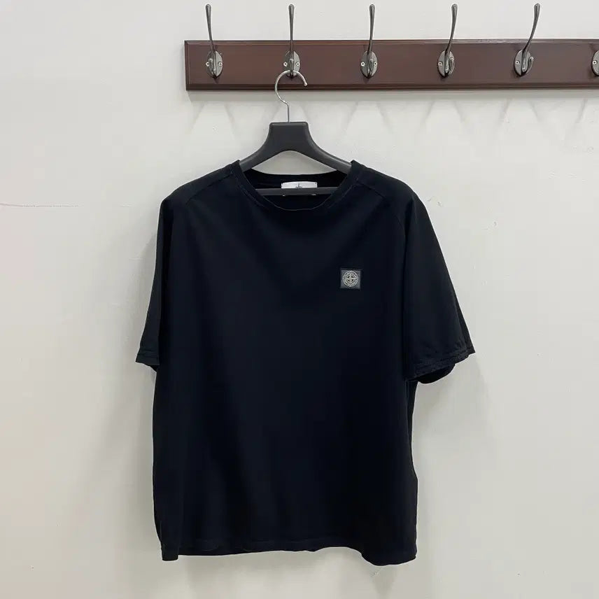 [BUNJANG] Stone Island XL Black Cotton Patch T-shirt / 스톤 아일랜드 xl 와펜 패치 블랙 코튼 반팔 저지 티셔츠