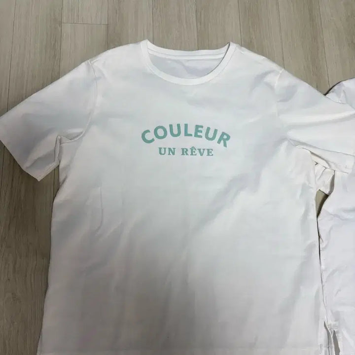 [BUNJANG] COULEUR &amp; LA VIE EN ROSE White T-Shirts (Size 100) / 100사이즈 화이트 반팔티 2장 (COULEUR, LA VIE EN RO