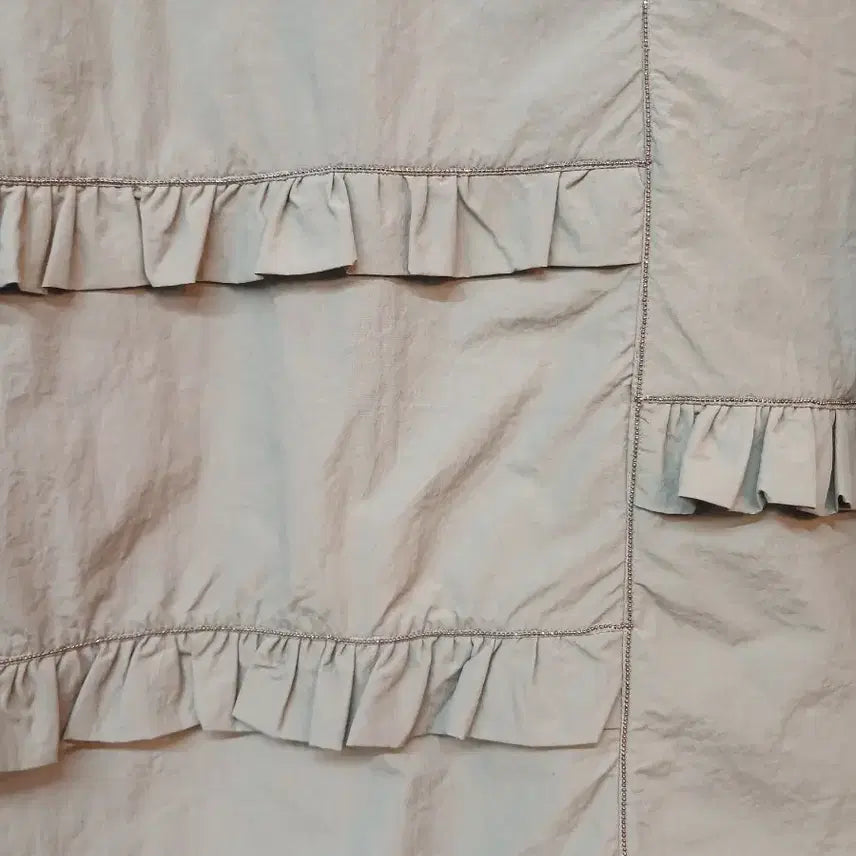 [BUNJANG] Frill Trimmed Short Sleeve Blouse Mint Green (Size M) / 프릴 장식 반팔 블라우스 민트색 M정도