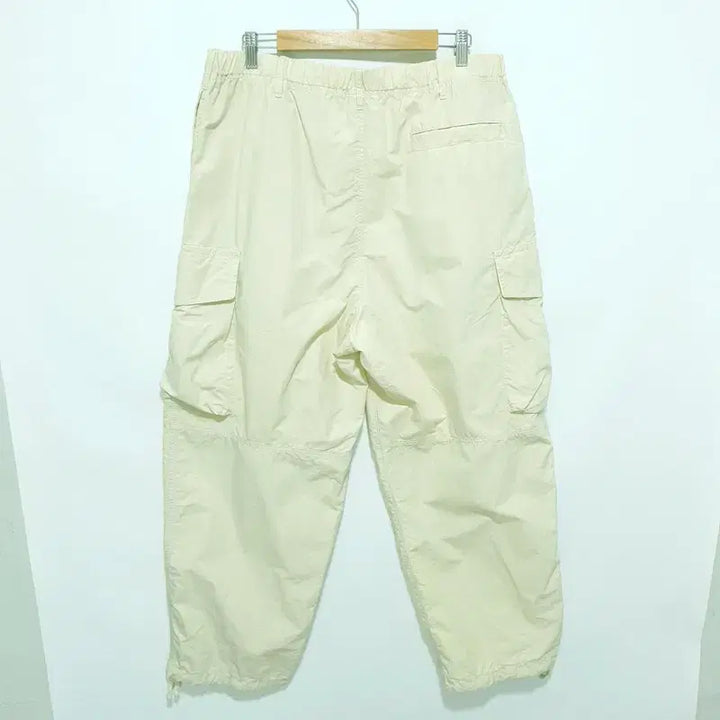 [BUNJANG] Uniqlo Wide Fit Parachute Cargo Pants XL / 유니클로 와이드핏 파라슈트 카고 팬츠 XL_S1994