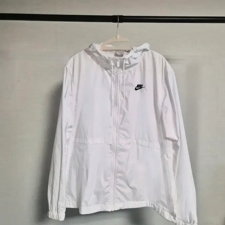 [SOLD OUT] 나이키 화이트 경량 바람막이 후드 집업 XL