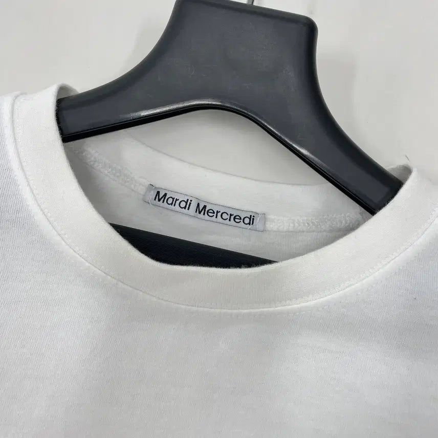 [BUNJANG] Mardi Unisex White Logo Short Sleeve T-shirt / 마르디 공용f 로고 화이트 반팔 티셔츠