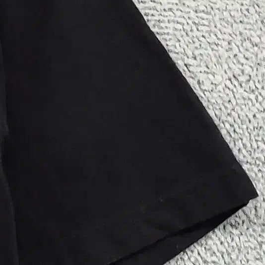 [SOLD OUT] 오이오이 블랙 반팔티 L