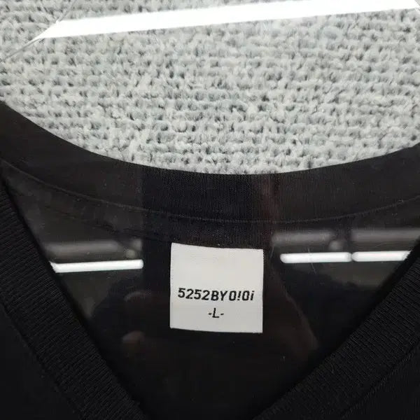 [SOLD OUT] 오이오이 블랙 반팔티 L