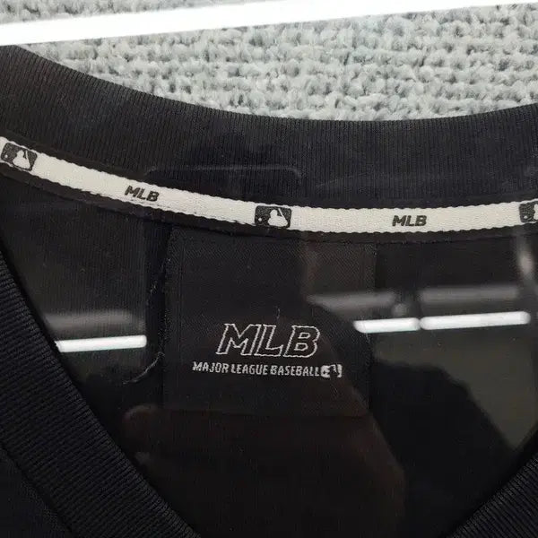 [BUNJANG] MLB Yankees Black Logo T-shirt / 엠엘비 블랙 로고 반팔티 85