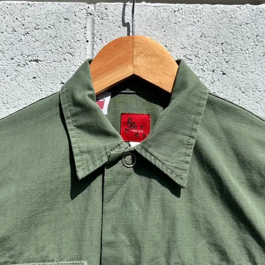 [BUNJANG] Nepenthes Khaki Pocket Shirt Dress / 네펜데스 카키 포켓 셔츠원피스