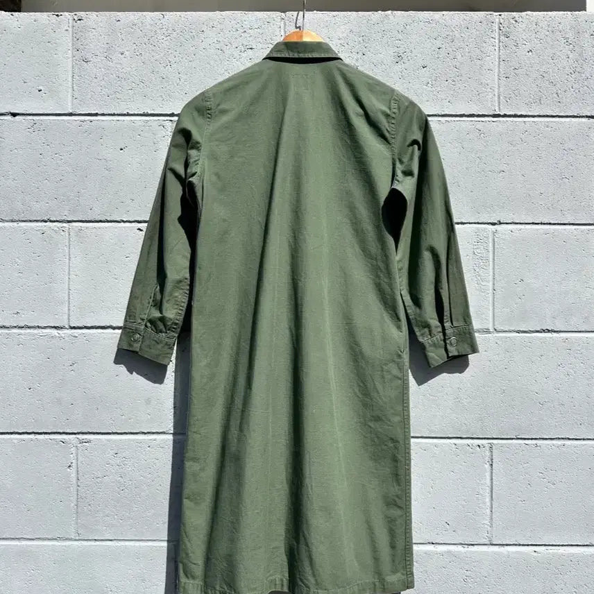 [BUNJANG] Nepenthes Khaki Pocket Shirt Dress / 네펜데스 카키 포켓 셔츠원피스