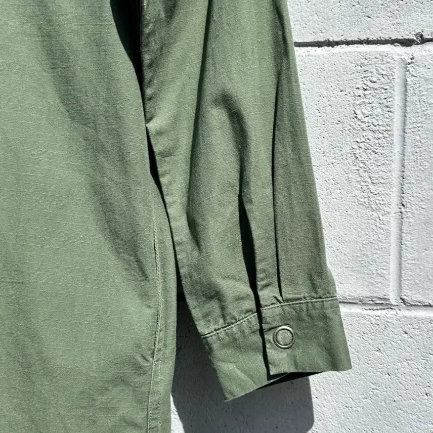 [BUNJANG] Nepenthes Khaki Pocket Shirt Dress / 네펜데스 카키 포켓 셔츠원피스