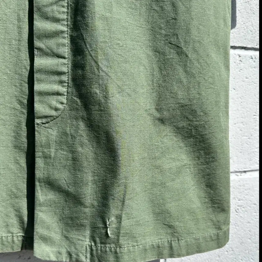 [BUNJANG] Nepenthes Khaki Pocket Shirt Dress / 네펜데스 카키 포켓 셔츠원피스