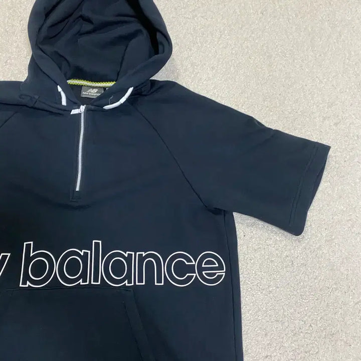 [BUNJANG] New Balance Short Sleeve Hoodie Black S / 뉴발란스 반팔 후드티 블랙 s 90