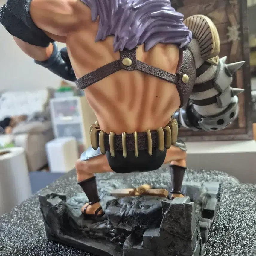 [BUNJANG] Blackbeard Pirates Burgess Resin Figure / 원피스 검은수염 해적단 바제스 레진 피규어