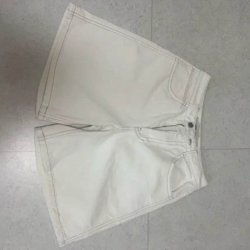 [BUNJANG] In Silence Bermuda Pants / 인사일런스 버뮤다 팬츠