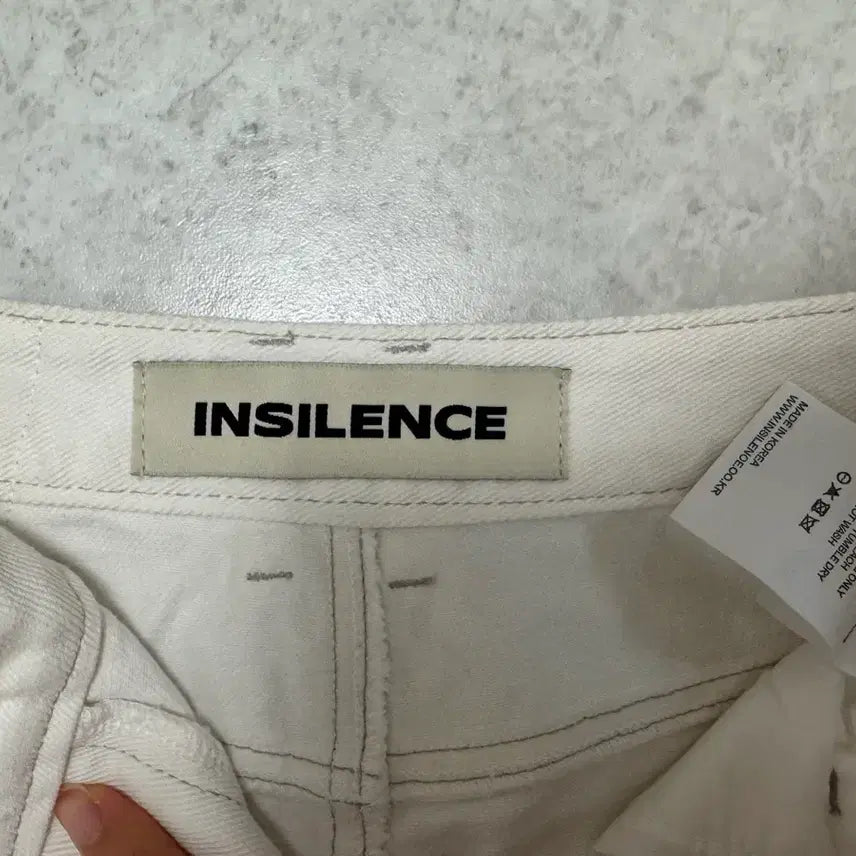 [BUNJANG] In Silence Bermuda Pants / 인사일런스 버뮤다 팬츠