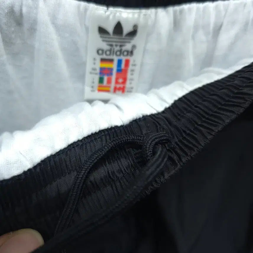 [SOLD OUT] 아디다스 생활방수 땀복 바스락 팬츠 ( 29~31 )
