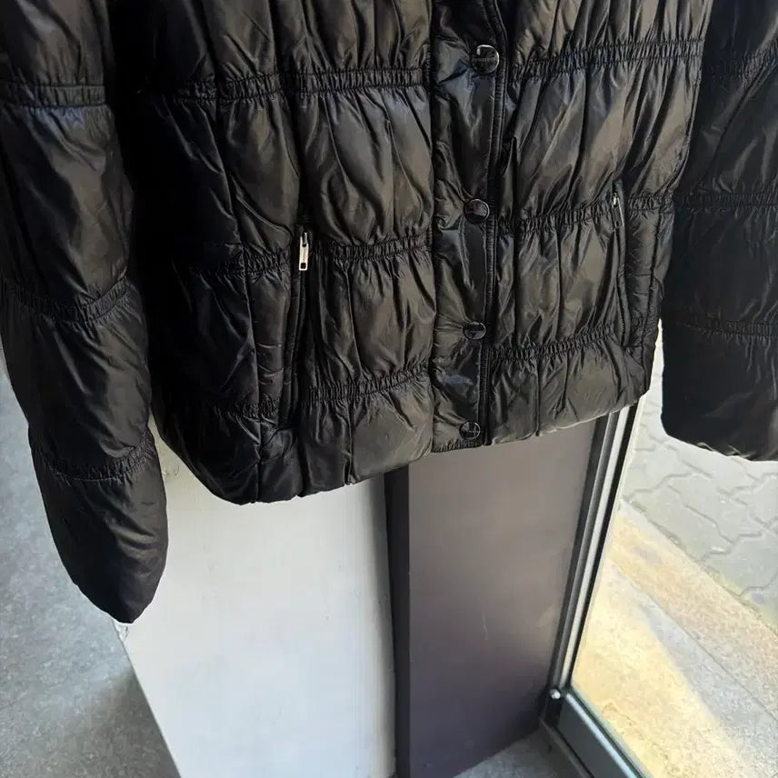 [BUNJANG] Burberry Shirred Shoulder Goose Down Padded Jumper / S/ 버버리 셔링 견장 구스다운 패딩점퍼
