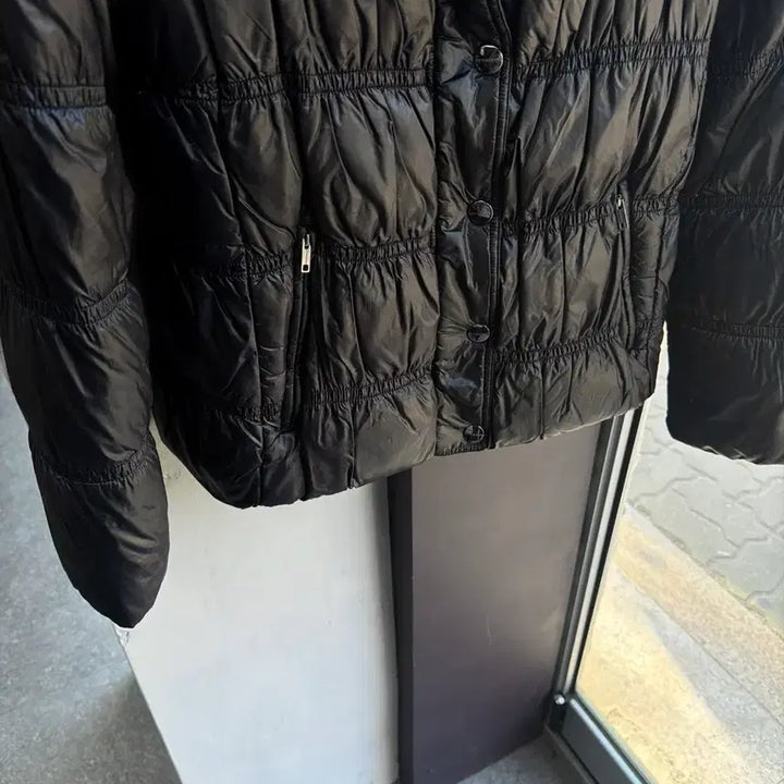 [BUNJANG] Burberry Shirred Shoulder Goose Down Padded Jumper / S/ 버버리 셔링 견장 구스다운 패딩점퍼
