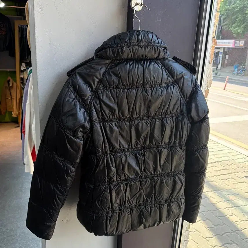 [BUNJANG] Burberry Shirred Shoulder Goose Down Padded Jumper / S/ 버버리 셔링 견장 구스다운 패딩점퍼