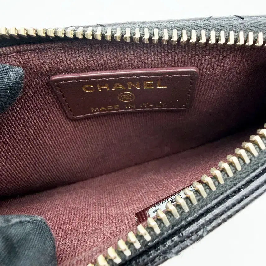 [SOLD OUT] 샤넬 Chanel AP0767 블랙 클래식 캐비어 지퍼 카드지갑