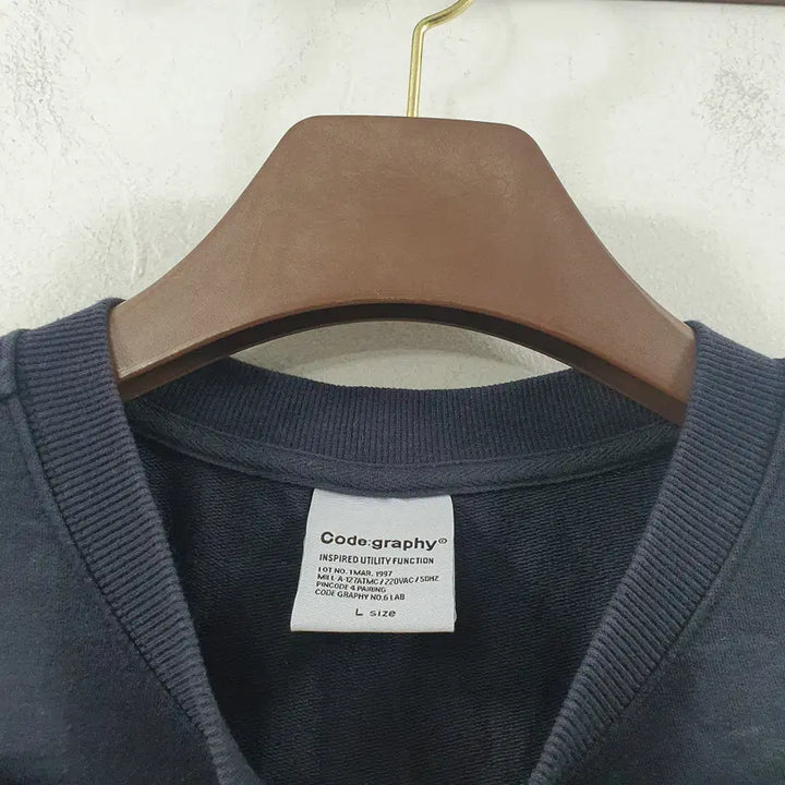 [SOLD OUT] L 코드그라피 남성 블랙 로고 반팔 스웻 티셔츠