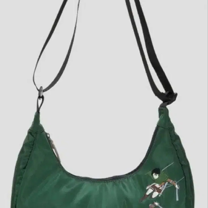 [BUNJANG] Graniph Attack on Titan Levi Shoulder Bag (Sealed) / 진격의 거인 x graniph 콜라보 리바이 숄더백