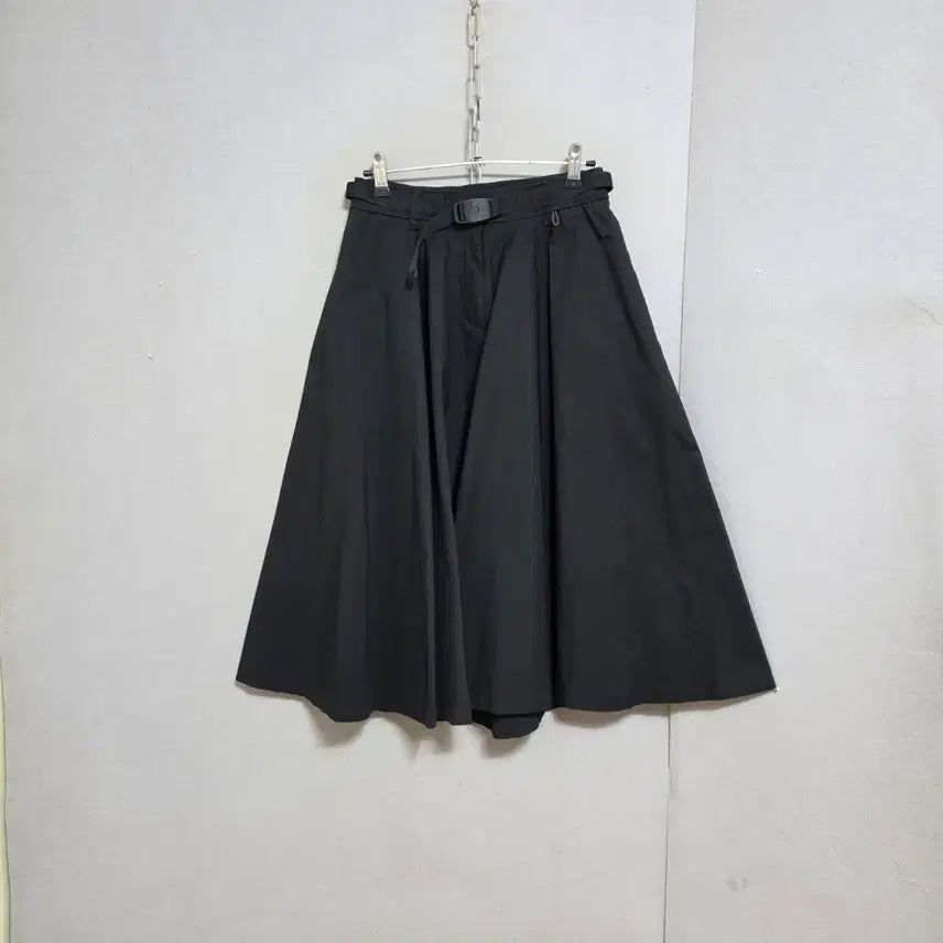 [SOLD OUT] op 바스락소재 스커트같은 바지 M  n4703