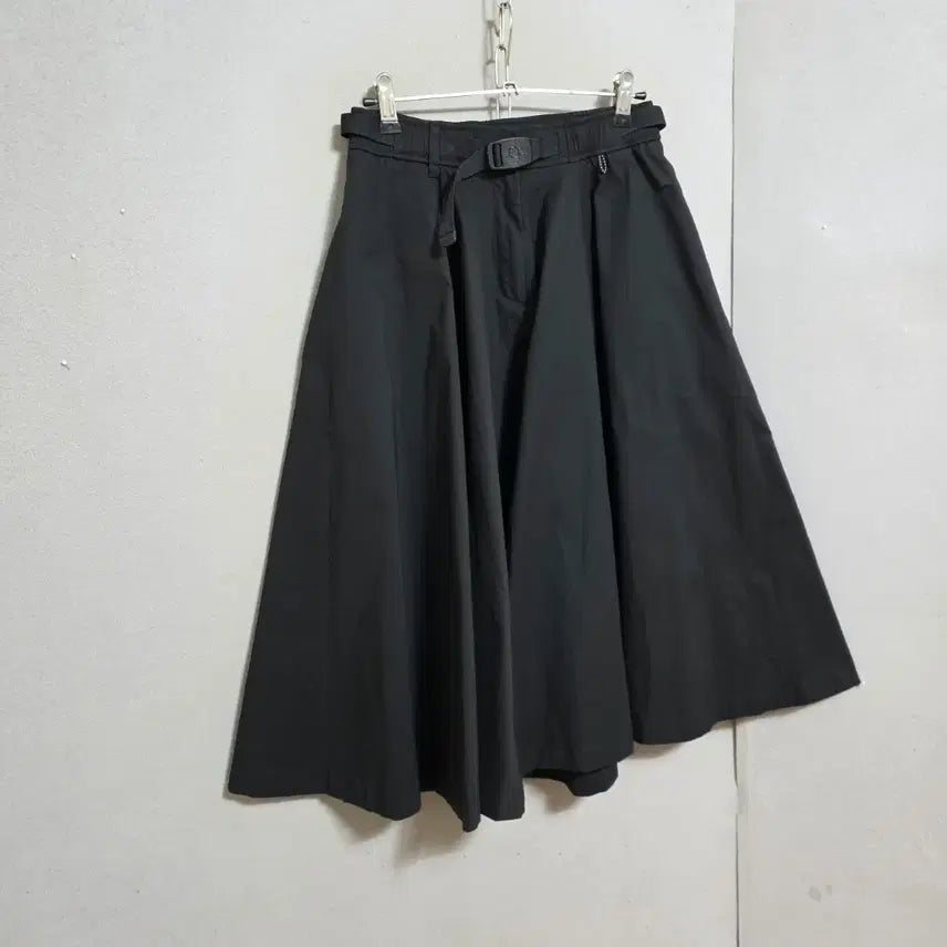 [SOLD OUT] op 바스락소재 스커트같은 바지 M  n4703