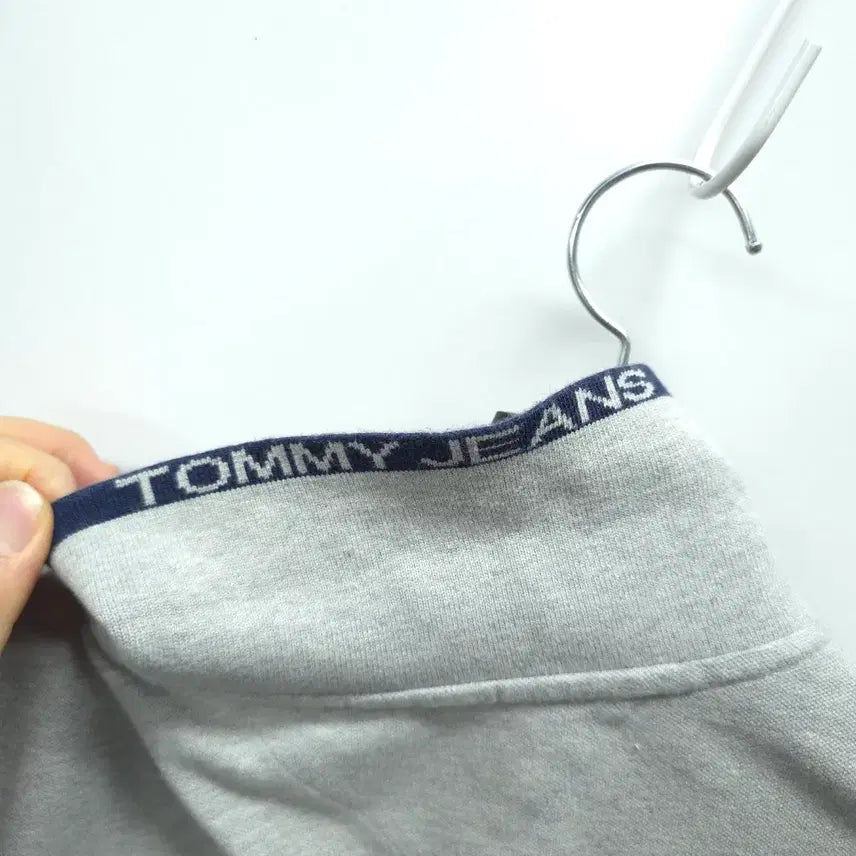 [BUNJANG] Tommy Jeans Mini Logo Polo Shirt (95-100) / 타미진스 코튼스판 미니로고 카라반팔 (95~100)