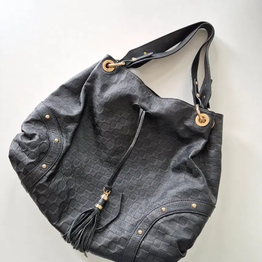 [BUNJANG] Black Tassel Shoulder Bag / 멋내기 블랙 태슬 장식 숄더백
