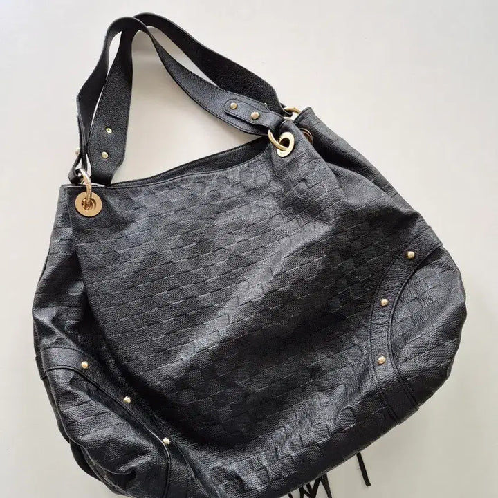 [BUNJANG] Black Tassel Shoulder Bag / 멋내기 블랙 태슬 장식 숄더백