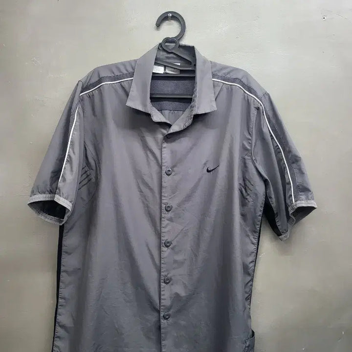 [BUNJANG] Nike Gray Short Sleeve Shirt 105 / 나이키 그레이 반팔 셔츠105