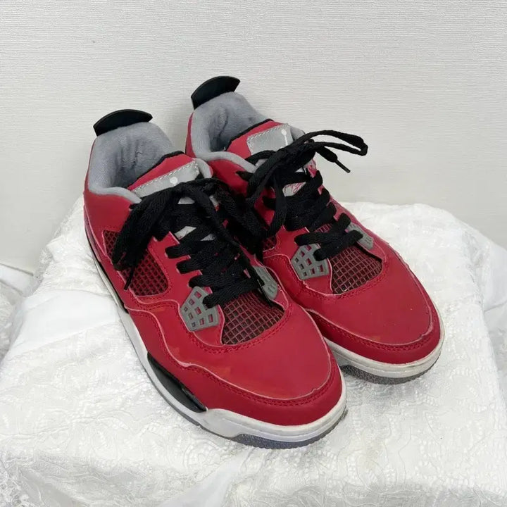[SOLD OUT] 조던/레드 스니커즈 운동화 신발 225/라덴