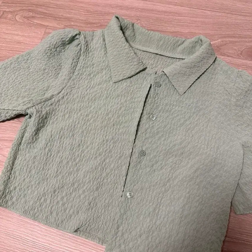 [BUNJANG] Mint Green Shirred Crop Blouse / 민트색 셔링 크롭 블라우스 (반팔니트 카라)