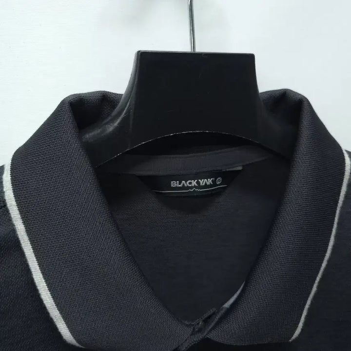 [BUNJANG] Black Yak Embroidered Pocket Dry Polo Shirt (95) / 블랙야크 포켓자수 드라이 카라티 ( 95 )