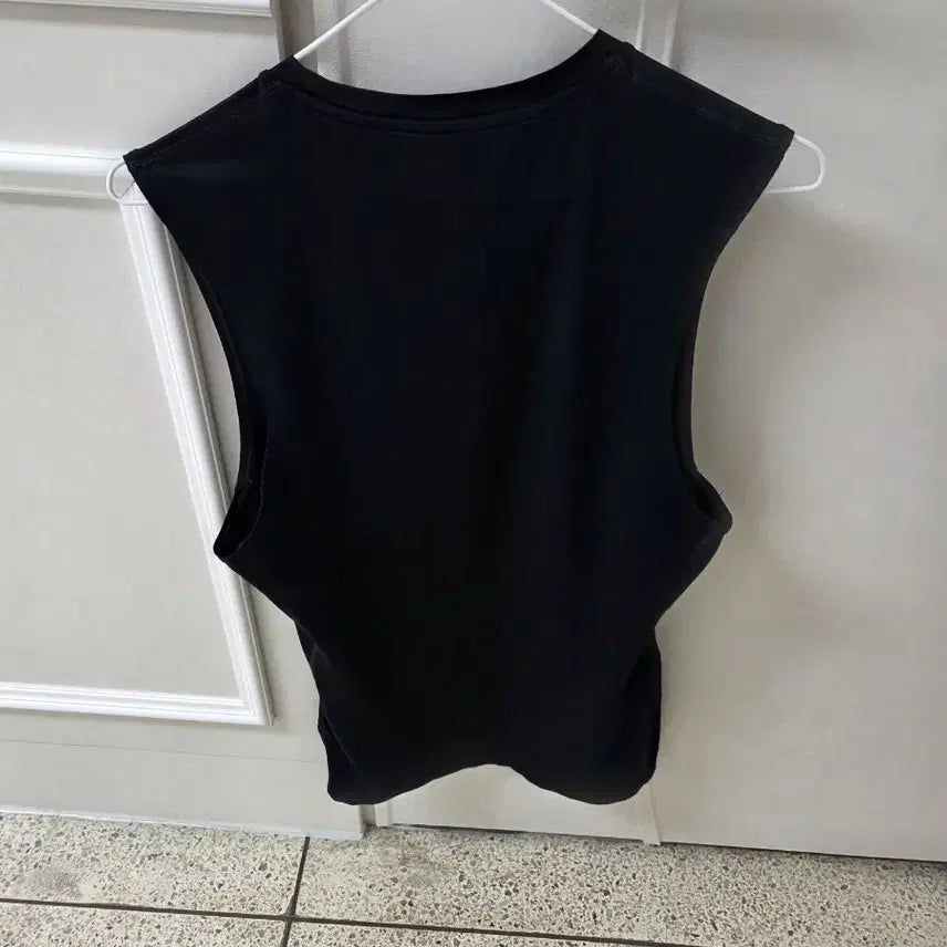 [SOLD OUT] 나이키 드라이핏 블랙 민소매 105