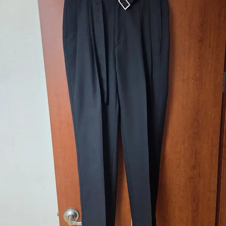 [BUNJANG] In Silence Belted Two Pleats Wool Pants - Black (M) / 인사일런스 벨티드 투플리츠 울팬츠 블랙 M
