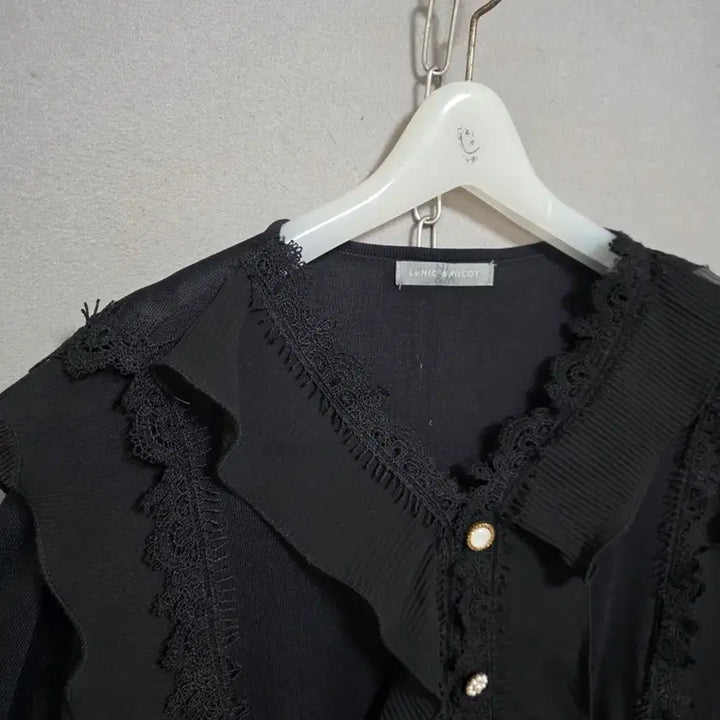 [SOLD OUT] 르니앤맥코이 레이스 니트 FF   n4706