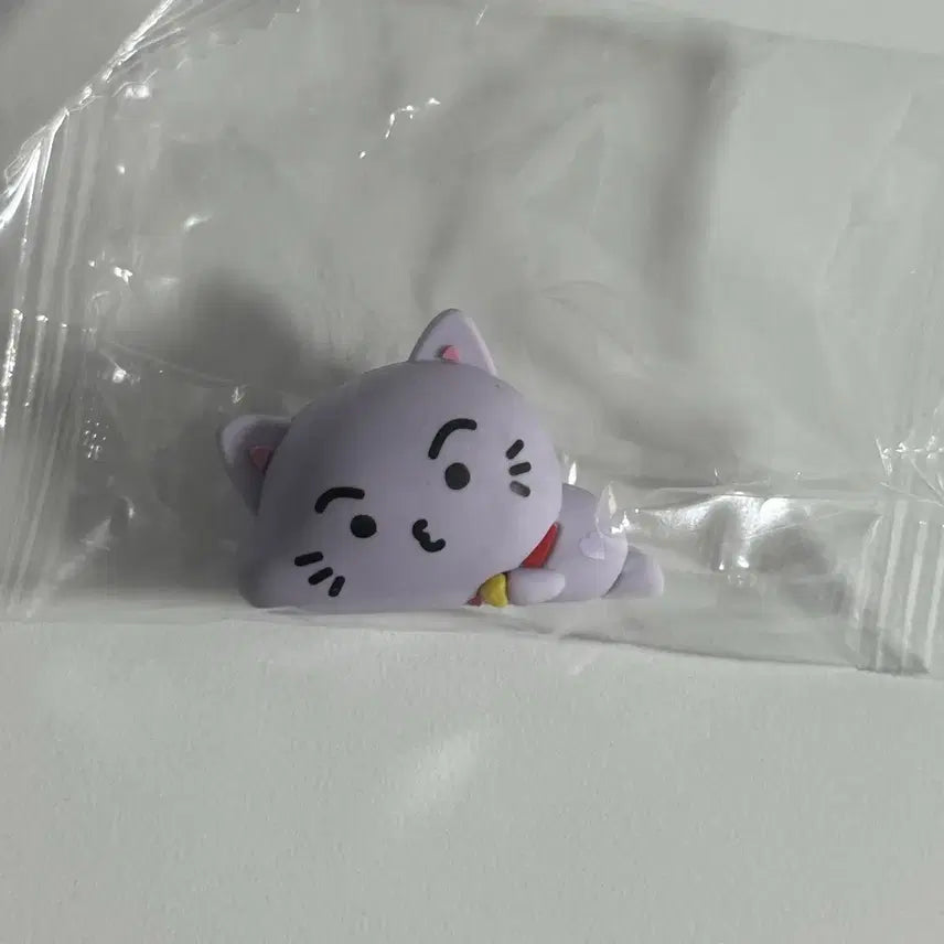 [BUNJANG] ATEEZ 8room Gacha Sand Figure / 에이티즈 8room 가챠 산덩이 피규어