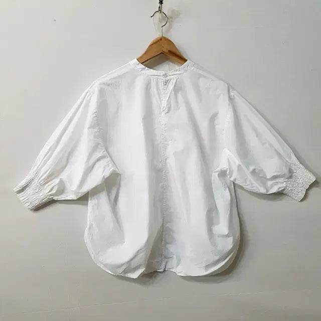 [BUNJANG] Uniqlo Shirring Blouse White / 유니클로 셔링 블라우스 화이트