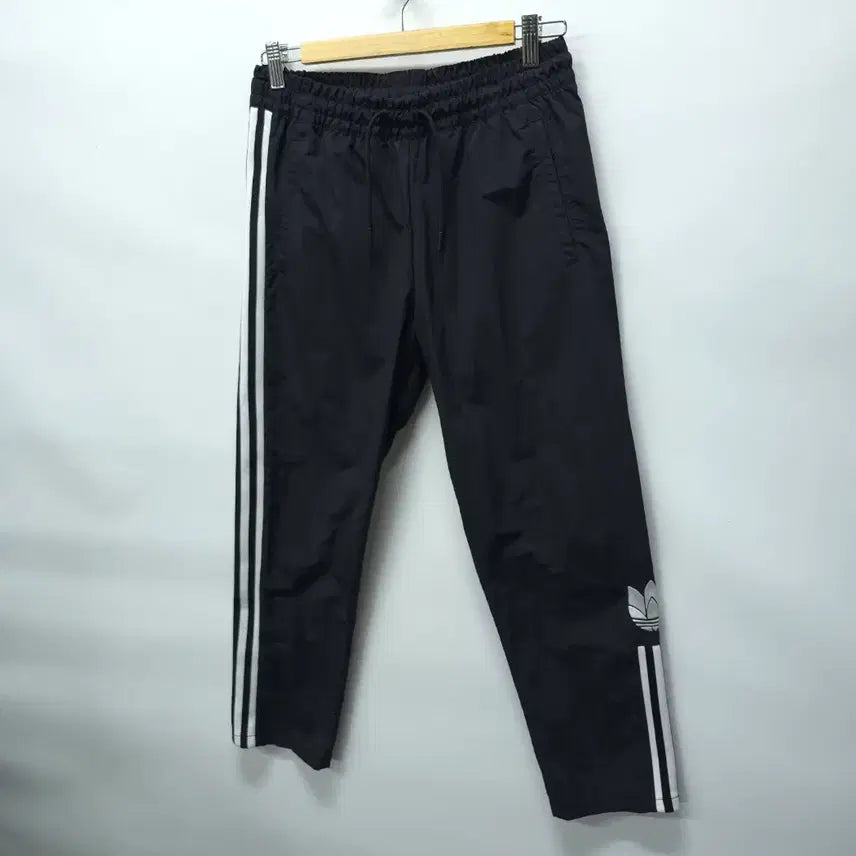 [SOLD OUT] 아디다스 사이드 트레포일 바스락 9부팬츠 (27~29)