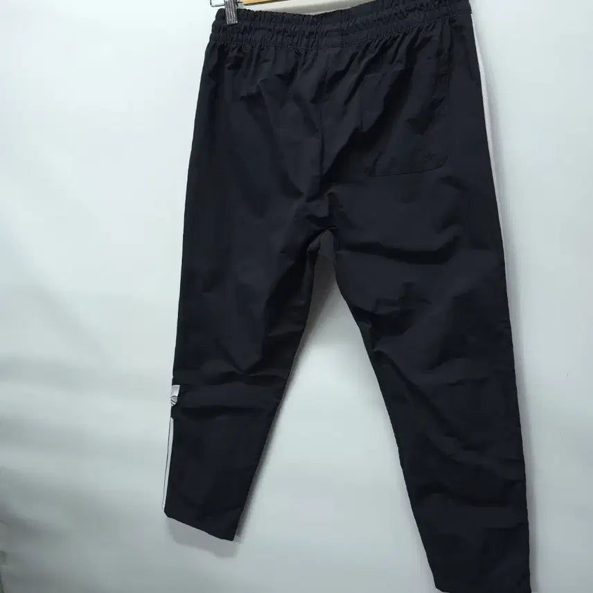 [SOLD OUT] 아디다스 사이드 트레포일 바스락 9부팬츠 (27~29)