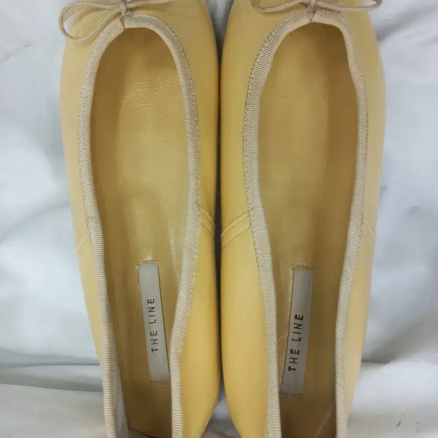[BUNJANG] The Line Yellow Flat Shoes 245mm / 더라인 옐로우 플랫슈즈 245mm