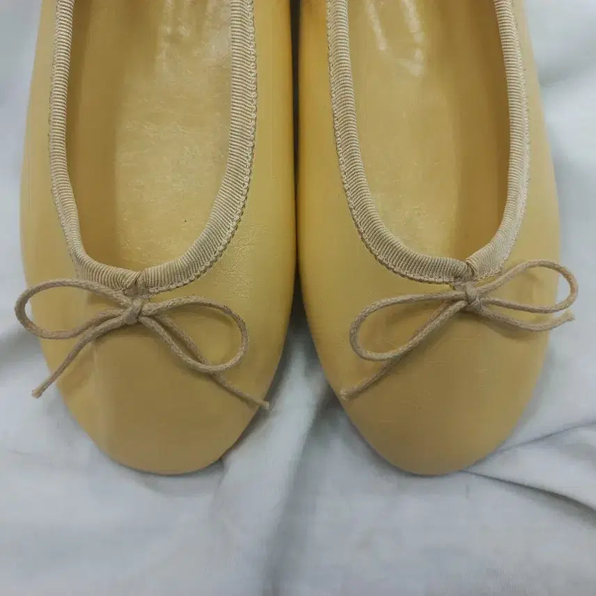 [BUNJANG] The Line Yellow Flat Shoes 245mm / 더라인 옐로우 플랫슈즈 245mm
